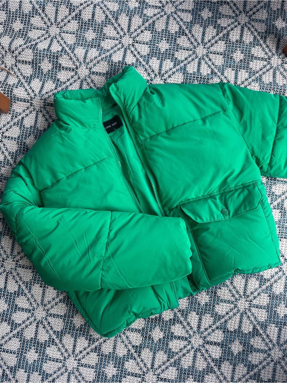 Women’s roolee “love tree” lightweight kelly Green cropped Puffer Jacket